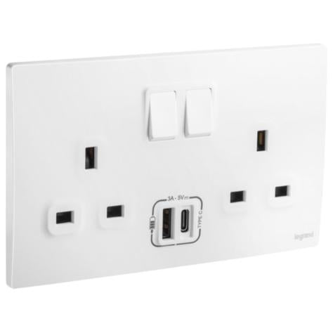 MALLIA SENSES - 2 GANG BRITISH STANDARD SWITCHED SOCKET OUTLET SINGLE POLE - 13A - WITH 3000MA A AND C TYPES USB CHARGERS - MATT WHITE
