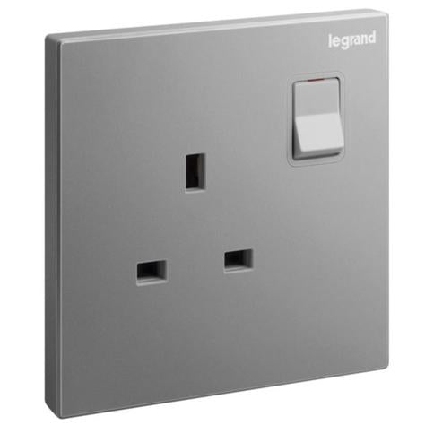 GALION - 1 GANG BRITISH STANDARD SWITCHED SINGLE POLE SOCKET OUTLET - 13A - DARK SILVER