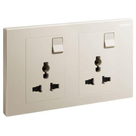 GALION - 2 GANGS MULTISTANDARD SWITCHED SOCKET OUTLET - CHAMPAGNE