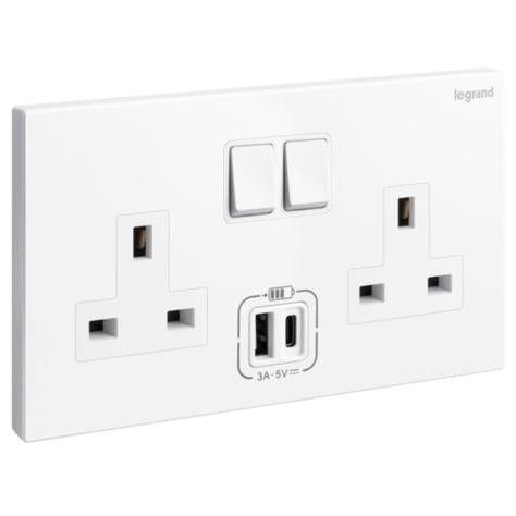 GALION - 2 GANGS BRITISH STANDARD SWITCHED SINGLE POLE SOCKET OUTLET - 13A - WITH 3A TYPE-A AND TYPE-C USB CHARGERS - WHITE