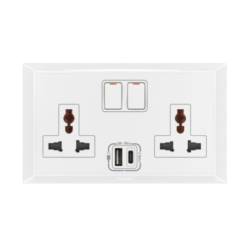 BELANKO S - 2 GANG SWITCHED MULTISTANDARD INBOARD + USB (NEW) TYPE A+C WHITE