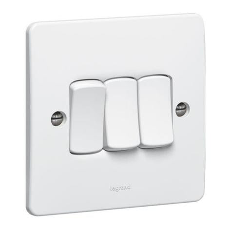 SYNERGY - SINGLE POLE SWITCH - 3 GANG - 2 WAY 20 AX 250 V~ - WHITE