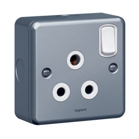 SYNERGY - SOCKET OUTLET - 1 GANG SWITCHED - 15 A 250 V~ - METALCLAD