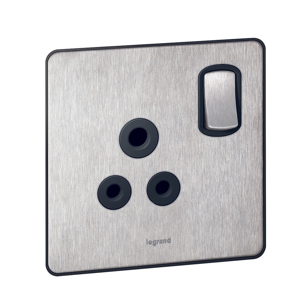 SYNERGY SLEEK - 1 GANG SWITCHED SINGLE POLE SOCKET OUTLET 5A