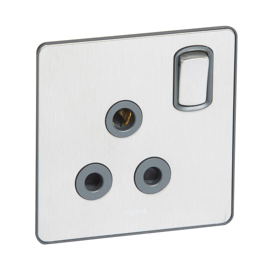 SYNERGY SLEEK - 1 GANG SWITCHED SINGLE POLE SOCKET OUTLET 15A